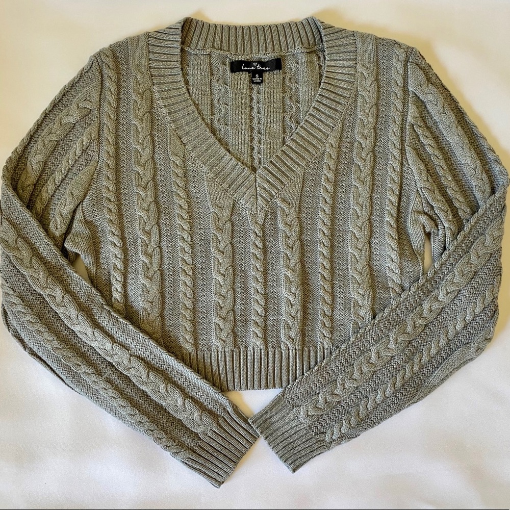 Cropped Braid Sweater (Gray)